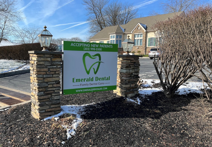 Emeralddental Emeralddental